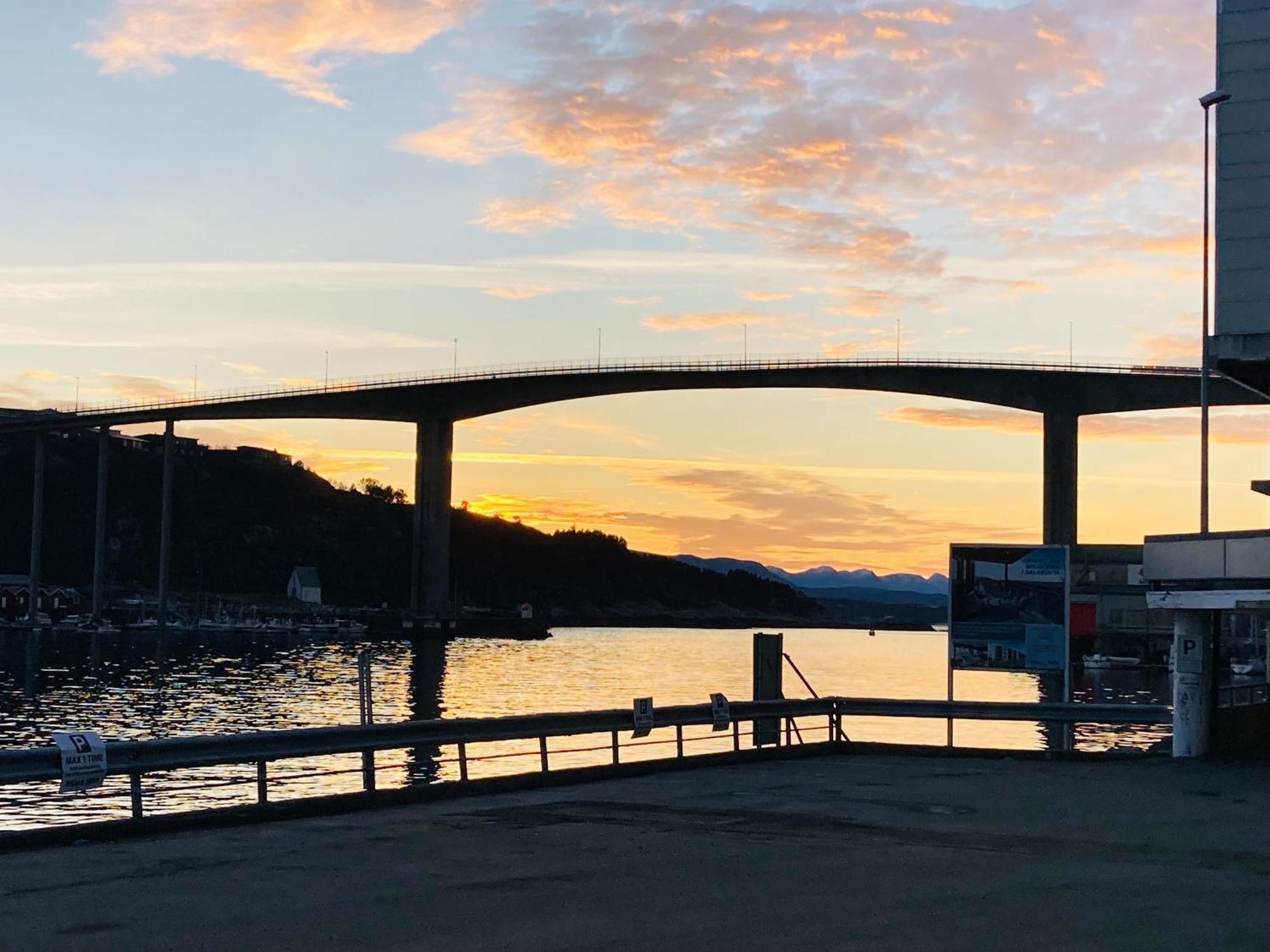 Apartments At The Sentrum Kristiansund Exterior foto